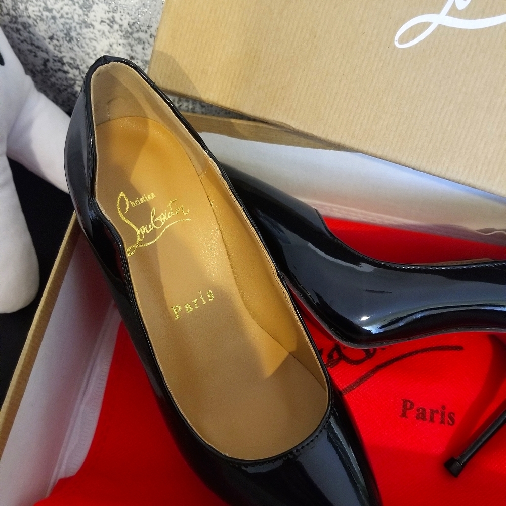 Womens shoes